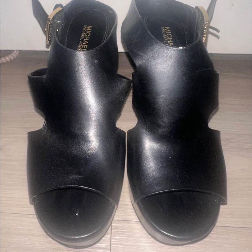 Michael Kors Black Leather Heels Size 8